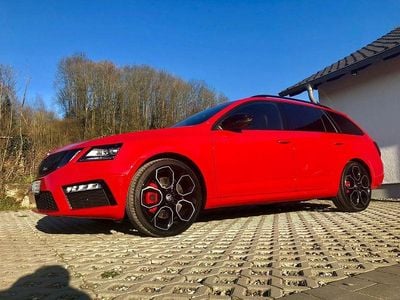 Rot Gebraucht 2017 Skoda Octavia RS Kombi | 21.499 € (Teuer)