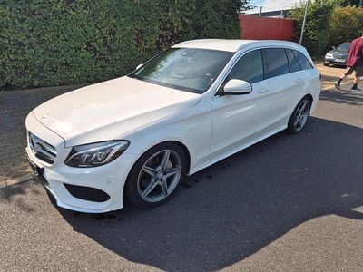 Weiß Gebraucht 2014 Mercedes C200 AMG line Kombi | 16.500 €
