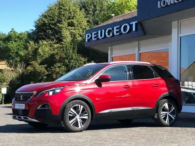 Gebraucht Peugeot 3008 Allure 131 PS (96 kW) 2017 Lackierung ultimaterot/metall SUV