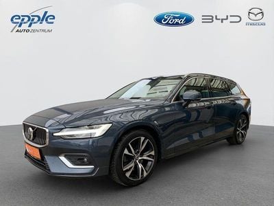 Gebraucht Volvo V60 Plus 197 PS (144 kW) 2023 Denim blaumetallic Kombi
