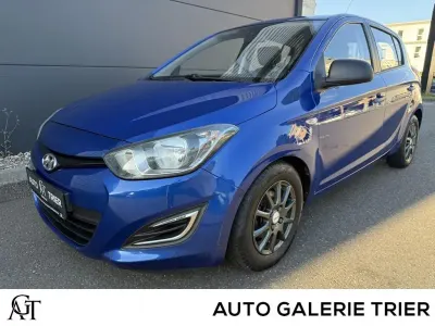 Gebraucht Hyundai i20 Edition 86 PS (63 kW) 2013 Blau Kleinwagen
