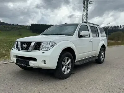 Second-hand Nissan Pathfinder 171 CP (125 kW) 2008 Alb SUV