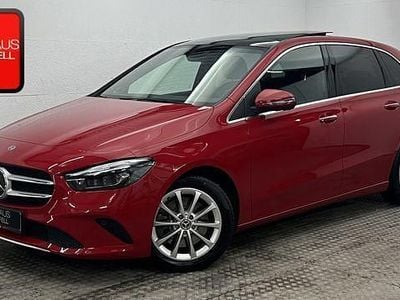 Gebraucht Mercedes B250 224 PS (164 kW) 2019 Rot Van / Kleinbus