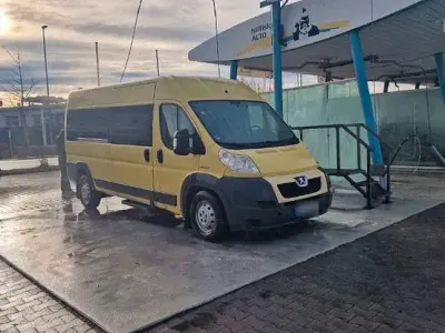 Gebraucht Peugeot Boxer 120 PS (88 kW) 2009 Gelb Van