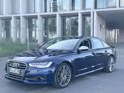 Usata Audi S6 Sport 420 CV (308 kW) 2013 Blu Berlina
