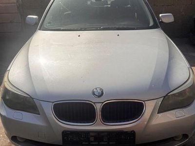 Usata BMW 520 170 CV (125 kW) 2004 Argento Berlina