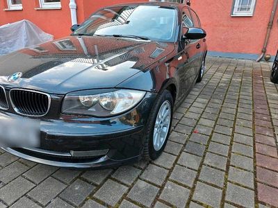 Second-hand BMW 118 143 CP (105 kW) 2008 Negru Hatchback