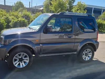 Usata Suzuki Jimny Style 86 CV (63 kW) 2012 Marrone SUV