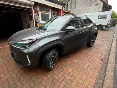 Gebraucht Toyota Yaris Cross Plus 92 PS (67 kW) 2024 SUV