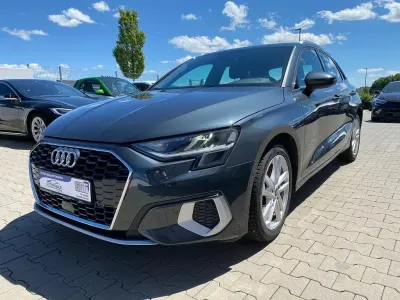 Gebraucht Audi A3 Advanced 116 PS (85 kW) 2021 Manhattangrau metallic Limousine