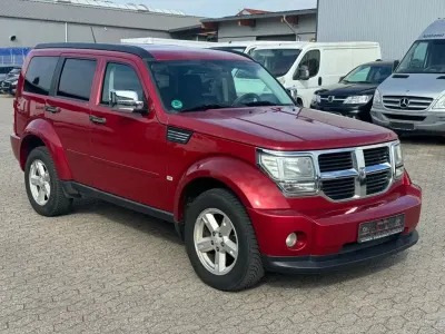 Gebraucht Dodge Nitro SE 177 PS (130 kW) 2010 Rot SUV