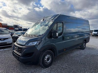 Gebraucht Fiat Ducato 140 PS (102 kW) 2024 Grau Van
