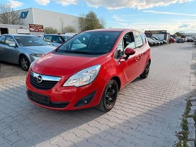 Begagnad Opel Manta 100 HK (73 kW) 2010 Röd Sedan