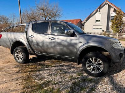 Gebraucht Mitsubishi L200 178 PS (130 kW) 2015 Silber Pickup