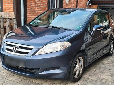 Honda FR-V