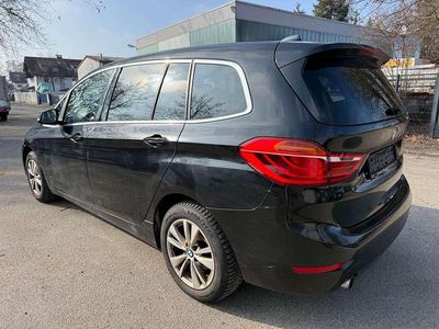Gebraucht BMW 218 Gran Tourer Advantage 150 PS (110 kW) 2016 Schwarz Van / Kleinbus