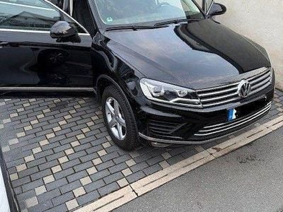 Gebraucht VW Touareg 204 PS (150 kW) 2015 Schwarz SUV