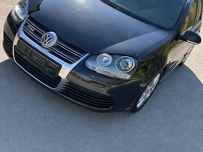 Begagnad VW Golf V R 250 HK (183 kW) 2008 Svart Halvkombi