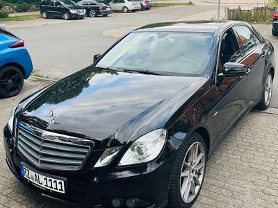 Mercedes E200