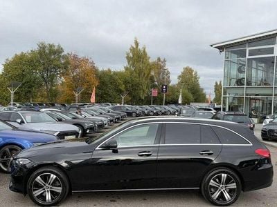 Gebraucht Mercedes C300 Avantgarde 265 PS (194 kW) 2022 Schwarz Kombi