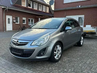 Gebraucht Opel Corsa Color Edition 86 PS (63 kW) 2012 Grau Kleinwagen