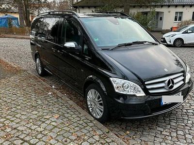 Schwarz Gebraucht 2012 Mercedes Viano Van / Kleinbus | 20.450 € (Teuer)