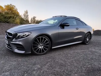 Gebraucht Mercedes E200 AMG 197 PS (144 kW) 2020 Grau
