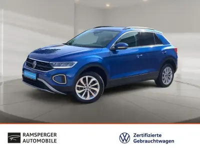 Gebraucht VW T-Roc Life 150 PS (110 kW) 2025 Blau SUV