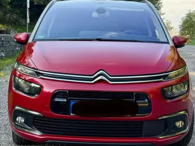Gebraucht Citroën C4 SpaceTourer 131 PS (96 kW) 2019 Rot Van / Kleinbus