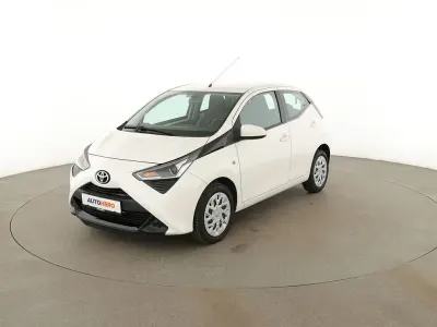 Gebraucht Toyota Aygo X-play 72 PS (52 kW) 2020 Weiß Kleinwagen