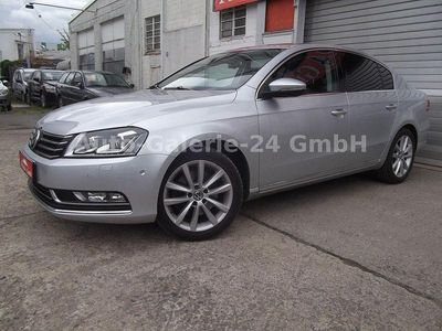 Gebraucht VW Passat Highline 160 PS (117 kW) 2011 Silber Limousine