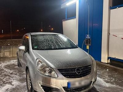 Gebraucht Opel Corsa 69 PS (50 kW) 2010 Silber Kleinwagen