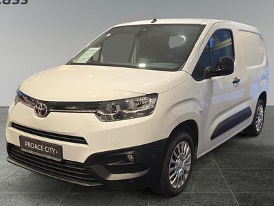 Weiß Gebraucht 2024 Toyota Proace City City Van / Kleinbus | 19.980 € (Guter Preis)