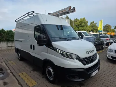 Gebraucht Iveco Daily 136 PS (100 kW) 2020 Weiß Van / Kleinbus