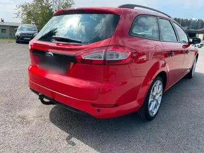 Gebraucht Ford Mondeo 140 PS (102 kW) 2012 Rot Kombi