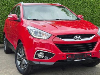 Gebraucht Hyundai ix35 135 PS (99 kW) 2015 Rot SUV