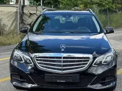 Gebraucht Mercedes E220 Edition 170 PS (125 kW) 2014 Schwarz Limousine