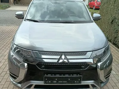 Occasion Mitsubishi Outlander P-HEV 224 PK (164 kW) 2020 Grijs SUV