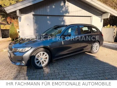 Usata BMW 320 Advantage 190 CV (139 kW) 2022 Grigio Station wagon