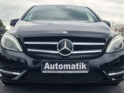Gebraucht Mercedes B200 136 PS (100 kW) 2014 Schwarz Kleinwagen