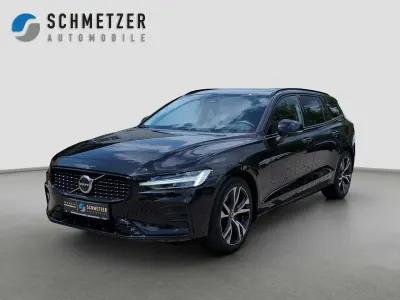 Gebraucht Volvo V60 Plus 197 PS (144 kW) 2025 Onyx black Kombi