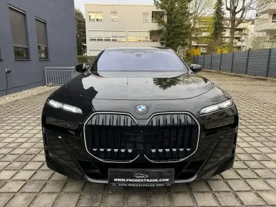 Gebraucht BMW 740 M Sport 300 PS (220 kW) 2025 Schwarz Limousine