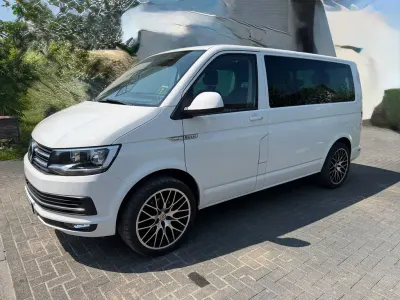 Gebraucht VW Multivan 150 PS (110 kW) 2018 Weiß Van / Kleinbus
