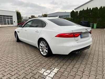Second-hand Jaguar XF 184 CP (135 kW) 2018 Alb Berlinǎ