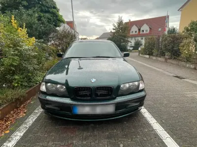 Gebraucht BMW 320 150 PS (110 kW) 1999 Grün Limousine