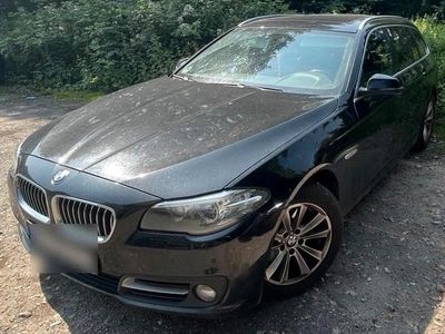 Gebraucht BMW 520 187 PS (137 kW) 2013 Schwarz Kombi