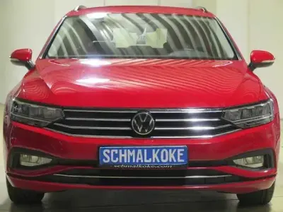 Używany VW Passat Business 122 KM (89 kW) 2023 Czerwony Kombi