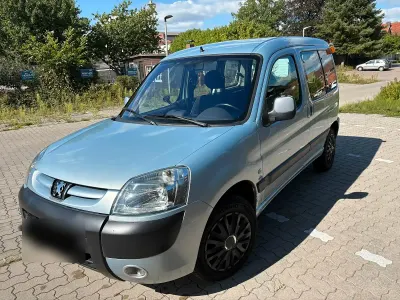 Gebraucht Peugeot Partner 90 PS (66 kW) 2004 Grau Van / Kleinbus