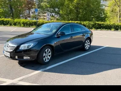 Gebraucht Opel Insignia 180 PS (132 kW) 2011 Schwarz Limousine