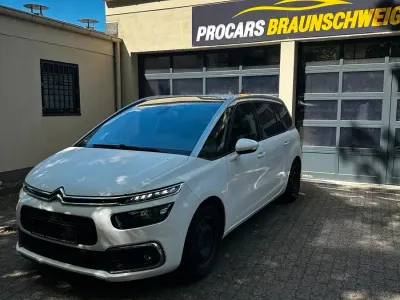 Gebraucht Citroën Spacetourer SELECTION 131 PS (96 kW) 2018 Weiß Van / Kleinbus